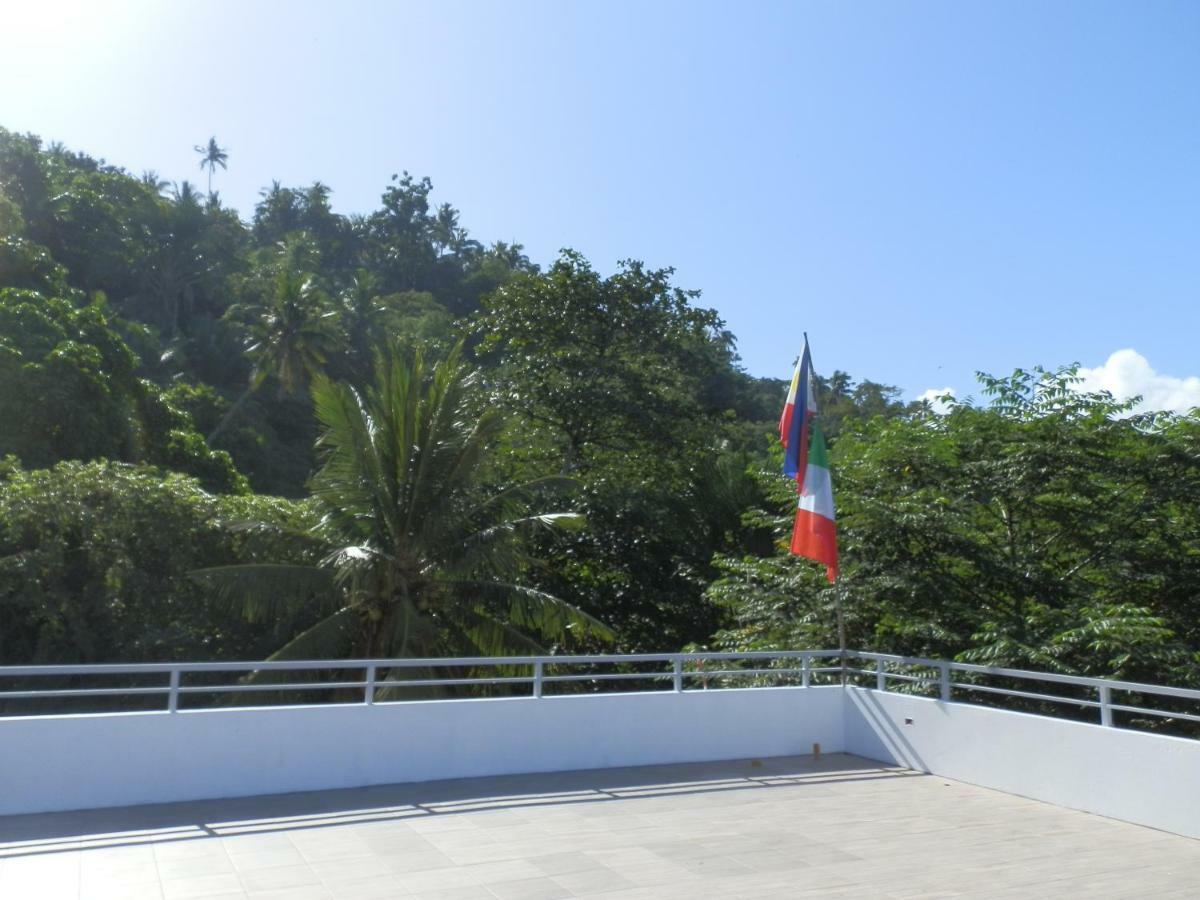 Aparthotel The Blue Pagong Puerto Galera Exteriér fotografie